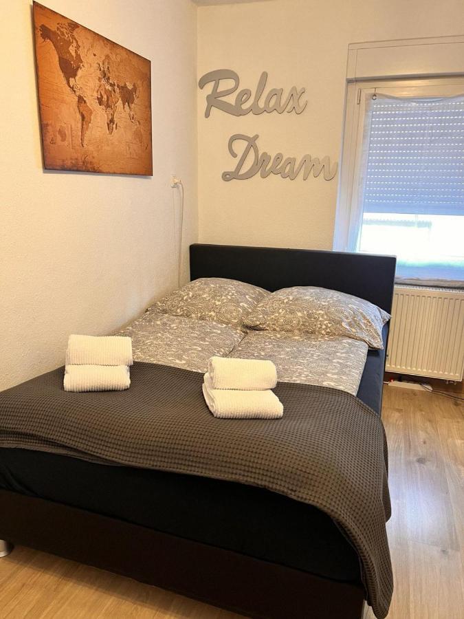 Lovely 1-Bed Apartment In Koblenz Koblenz  Eksteriør billede